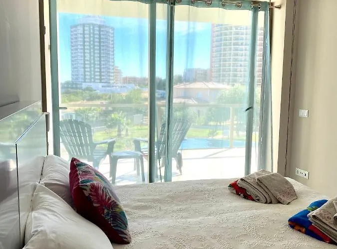 New Stunning Ocean Aprt In 